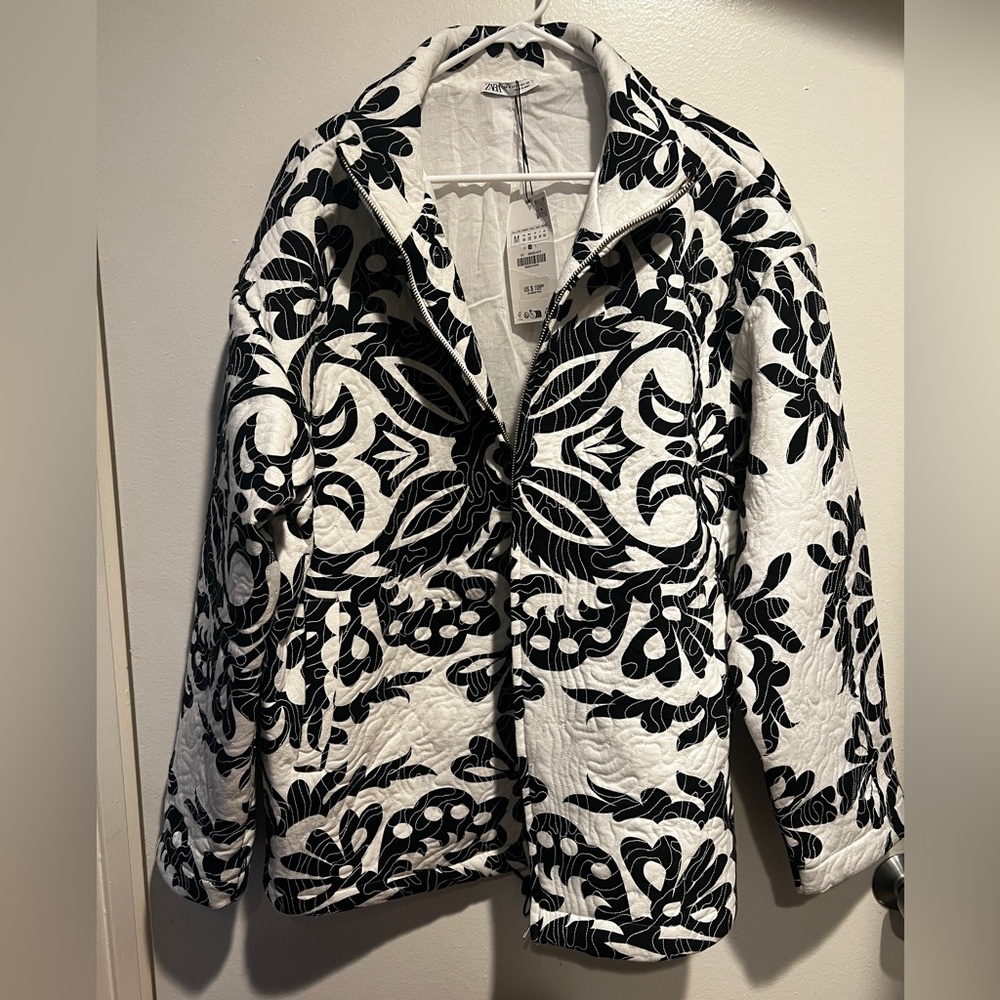 NWT Medium/Large Jacket with flower quilted detail Zara
